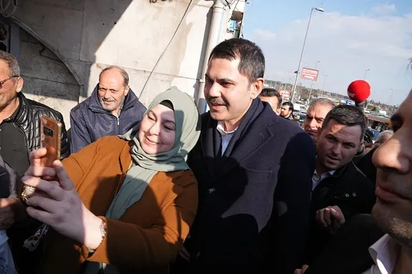 cumhurun-adayi-murat-kurum-goreve-gelmeden-kollari-sivadi-istanbulda-5-bin-500-binanin-kentsel-donusumu-icin-t-1708610018708.jpeg Cumhur'un adayı Murat Kurum göreve gelmeden kolları sıvadı! İstanbul'da 5 bin 500 binanın kentsel dönüşümü için tören - 4