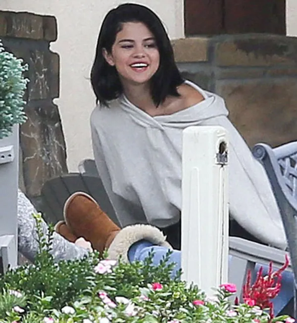 Selena Gomez rehabilitasyon merkezinde görüntülendi - 1
