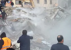 Lübnan'da iki binada çökme! Ölü ve yaralılar var