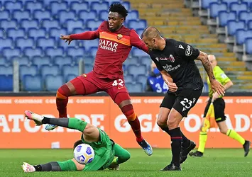 Galatasaray aradığı orta sahayı Roma'da buldu