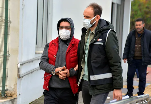 1642157223745.jpg 28 ilde tefecilere 'Kene' operasyonu: 120 şüpheli gözaltı - 3