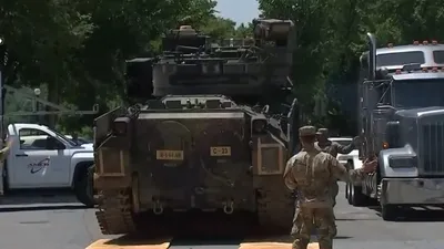 Tanklar sokaklara çıktı! Trump hayaline kavuştu