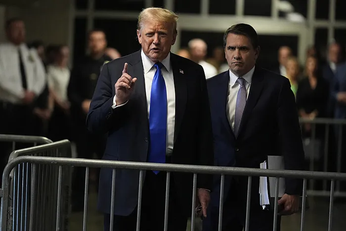 Donald Trump’ın sus payı davası! 34 ayrı suçlamanın tamamından suçlu bulundu | Hapse girecek mi? Trump’tan Soros çıkışı