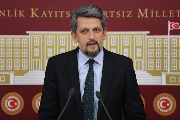 hdpden-ittifak-ortaklarina-gozdagi-daha-fazlasini-istiyoruz-1662673644472.jpg HDP'den ittifak ortaklarına gözdağı: Daha fazlasını istiyoruz - 2