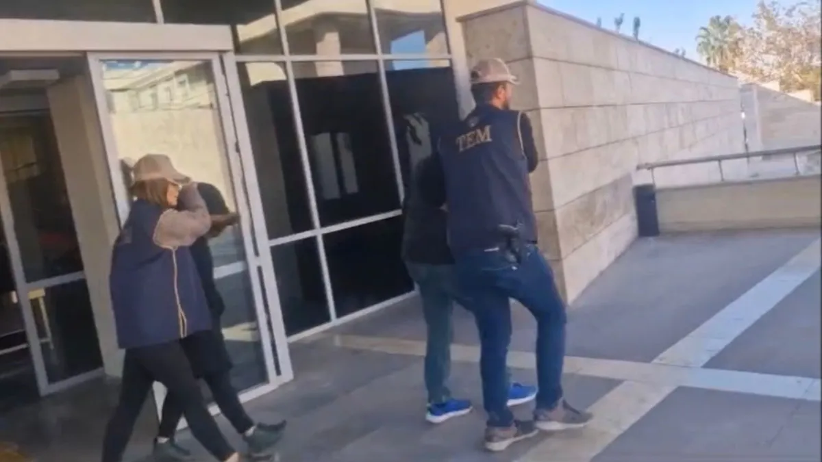 Terör propagandası yapan 2 kişi tutuklandı