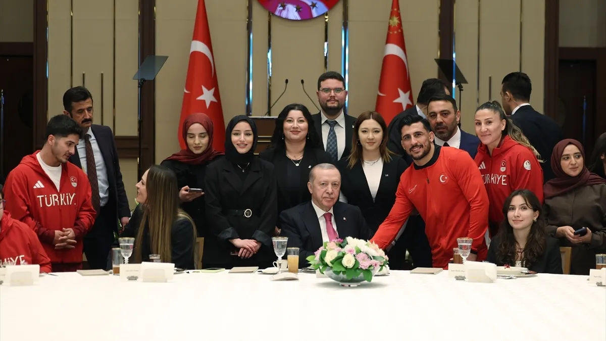 Başkan Erdoğan'dan "tarihi dönüşüm" mesajı: Türkiye gıptayla takip ediliyor