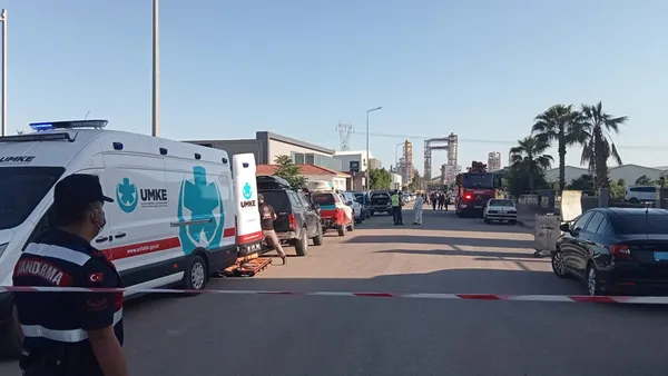 Son dakika | Antalya'da korkunç olay! Tarım kimyasalları fabrikasında gaz sızıntısı - 3