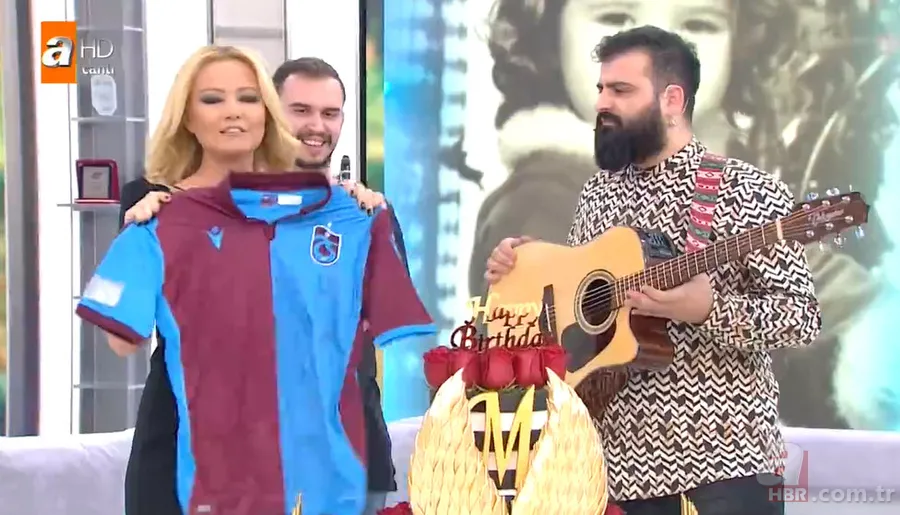 Müge Anlı kaç yaşında? Müge Anlı'ya canlı yayında doğum günü sürprizi 3