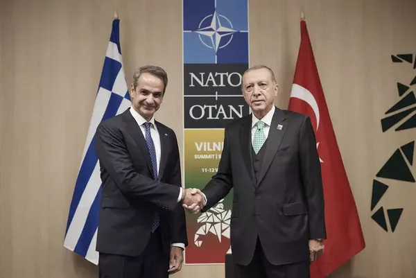Ankara ve Atina hattındaki buzlar hızla eriyor! Yunan basını dikkat çekti! Kritik görüşme için yeşil ışık - 1