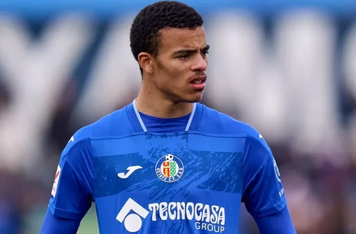 1717944473838.jpg Jose Mourinho transferini bizzat istedi! Dünyaca ünlü yıldız Kanarya'ya imza atacak - 6