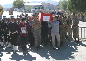 Şırnak'ta şehit korucu Nazmi Öztunç için tören düzenlendi