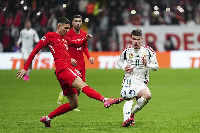 fenerbahceli-futbolculardan-ay-yildizli-performans-1742803781975.jpg Fotoğraf: AA