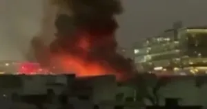 Bakırköy’de fabrikada yangın paniği!