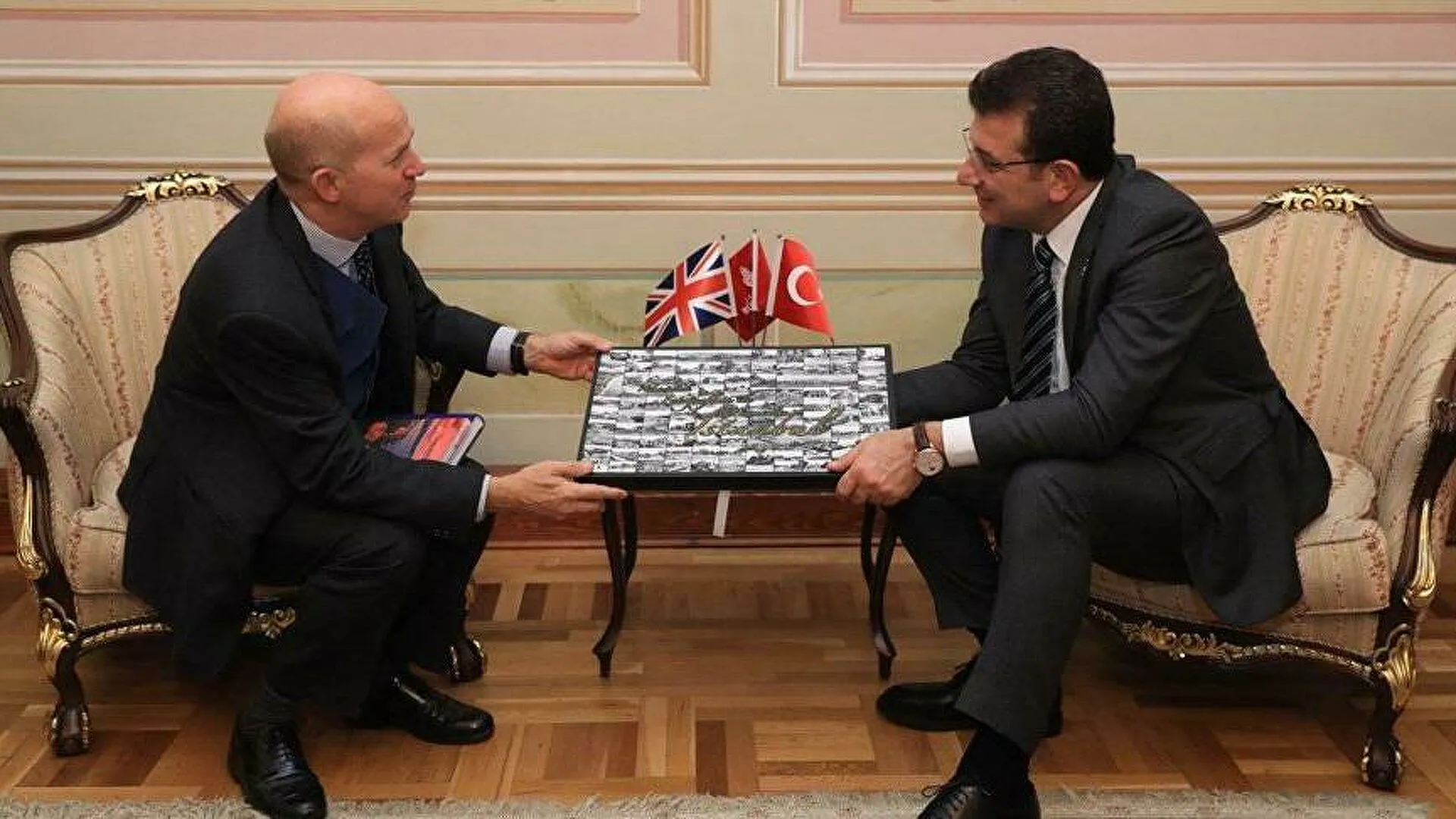 Balıkçıda yakalanan İmamoğlu ve İngiliz Büyükelçinin ikinci görüşmesi! 2023'e hazırlık mı yapıyor?