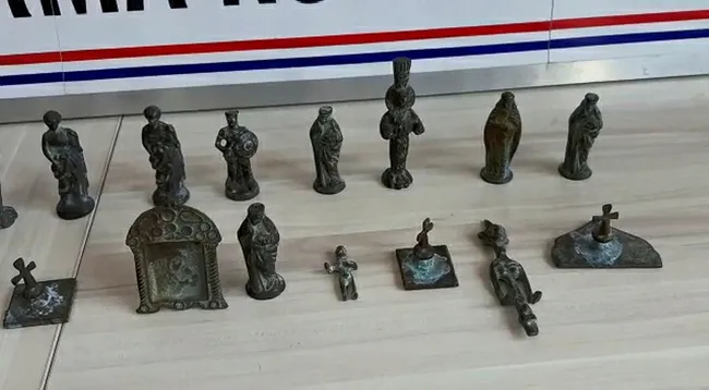 Jandarma ekipleri 120 bin dolar değerinde tarihi eser ele geçirdi