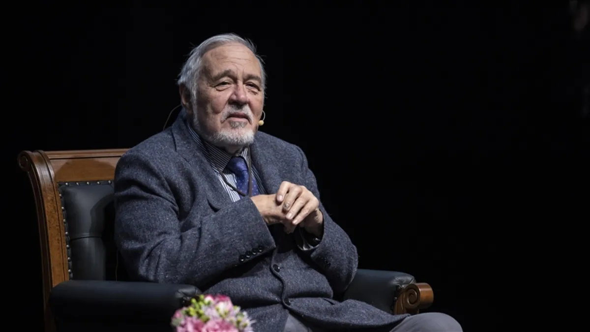 Bir süredir yoğun bakımdaydı! İlber Ortaylı entübe edildi