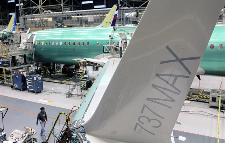 Katar’dan Trump’a gökyüzünde servet: Doha’nın hediye ettiği 747’nin ayrıntıları ortaya çıktı! Lüks için güvenliğini ikinci plana mı atacak?