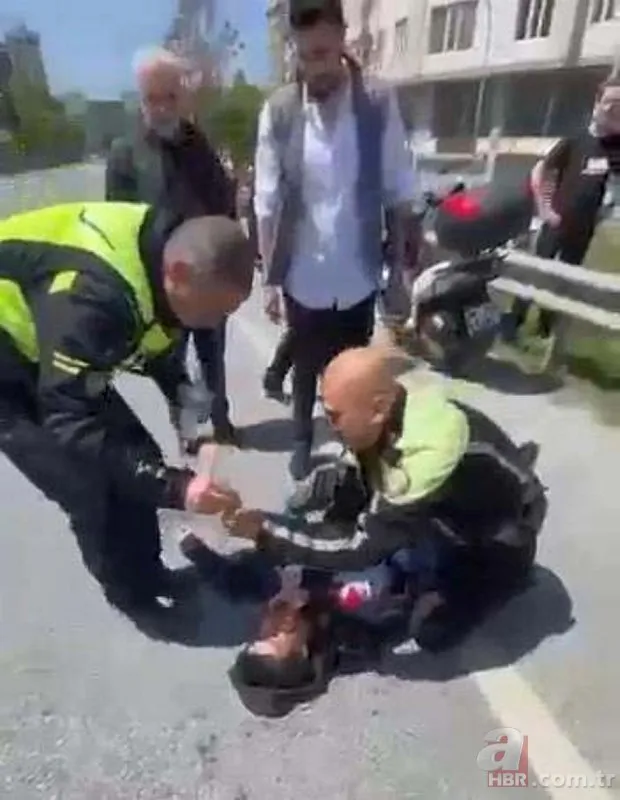Kadıköy’de trafik polisi hayat kurtardı! O anlar kamerada