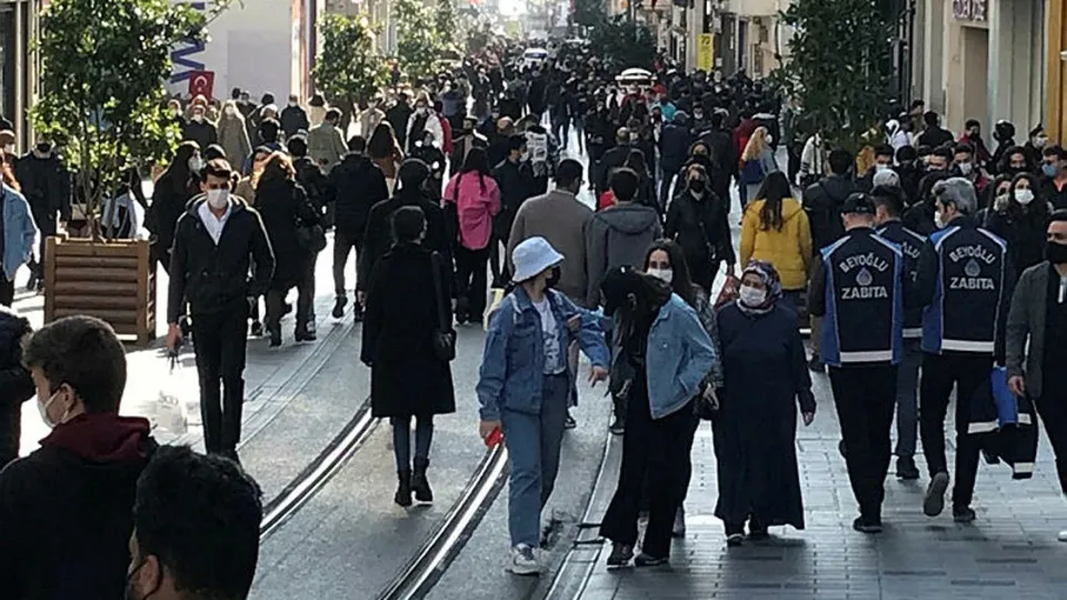 Son dakika | İstiklal Caddesi hıncahınç doldu! Vatandaş akın etti