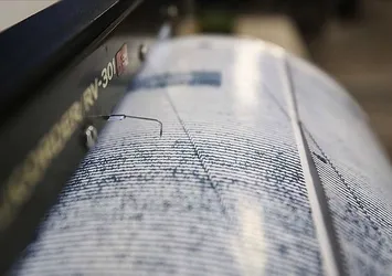 İstanbul'da deprem: Megakent yine sallandı