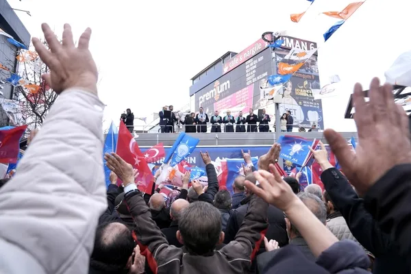 Murat Kurum İstanbul'un her sokağında her caddesinde! CHP'li İBB'ye net tepki: 1 Nisan'da israfların hesabını bir bir soracağız - 7