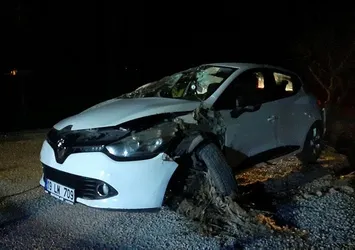 Kontrolden çıktı takla attı: 5 yaralı