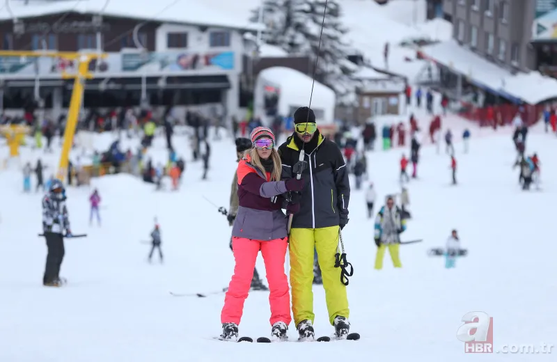Uludağ tıklım tıklım! Metrelerce kuyruk oluştu 11