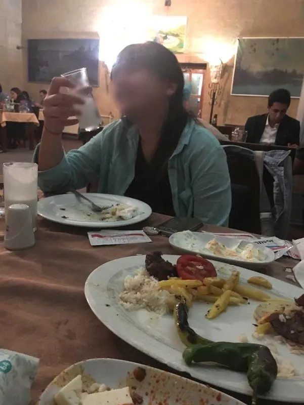 Küçük çocuklarına içki içiren anne-baba serbest kaldı: "Şaka amaçlı çektik..." - 1