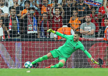Adrian'dan Liverpool'a kötü haber