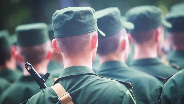 Putin gözlerinin yaşına bakmayacak! Seferberlikten kaçanın cezası 2 katına çıktı