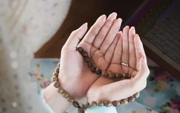 mirac-gecesi-namazi-mirac-kandili-12-rekat-namaz-nasil-kilinir-mirac-kandili-namazina-nasil-niyet-edilir-1676654716074.jpg MİRAÇ GECESİ NAMAZI | Miraç Kandili namazına nasıl niyet edilir? Miraç Kandili 12 rekat namaz nasıl kılınır? - 5