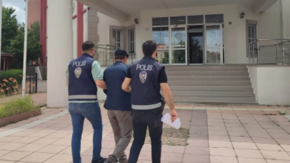 Sivas'ta hakkında 11 yıl kesinleşmiş hapis cezası bulunan şahıs yakalandı