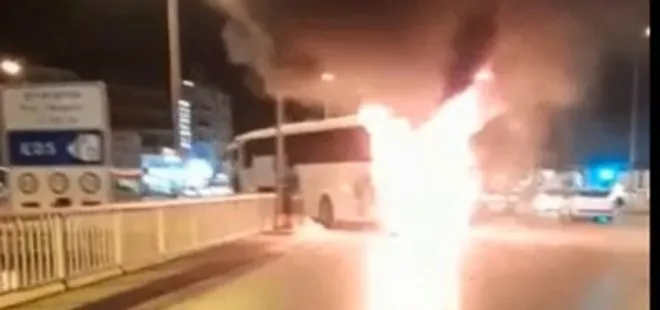Denizli’de alev alev yanan yolcu otobüsü kullanılamaz hale geldi