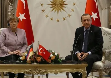 Almanya Başbakanı Merkel Türkiye'ye gelecek