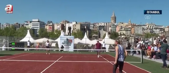 Gençlere armağan edile kort neden söküldü? Bu para kimden gitti?