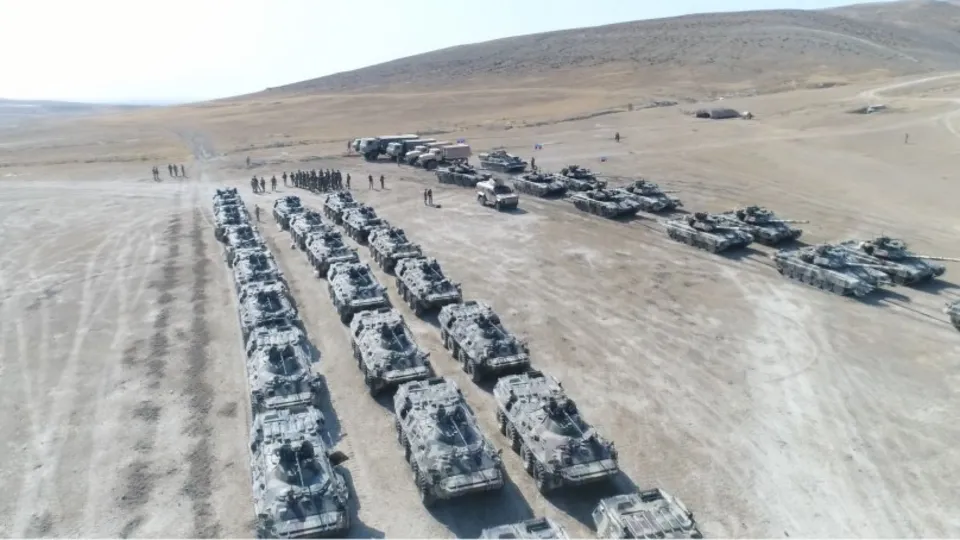 Azerbaycan-Türkiye ortak askeri tatbikatından yeni görüntüler