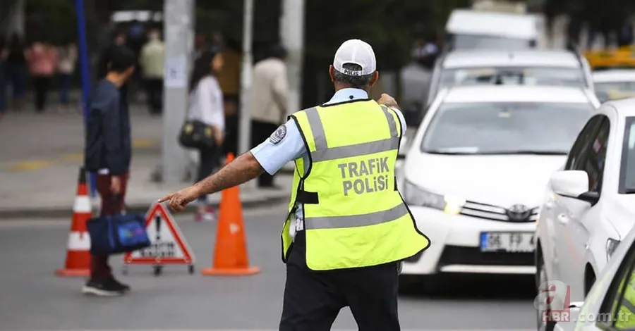 1 Mayıs trafiğe kapalı ve açık yollar listesi 2024 | Taksim ve İstiklal Meydanı trafiğe kapandı mı? İşte çarşamba günü alternatif yollar... 4