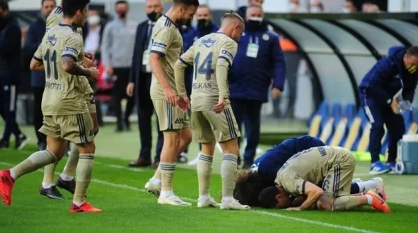 Kanarya evinde ağır yaralı! Fenerbahçe 1-2 Gençlerbirliği MAÇ SONUCU - 10