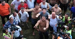 Er Meydanı karıştı!