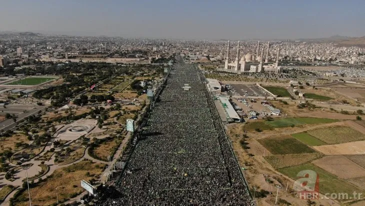 Yemen’de Mevlid Kandili etkinliği: On binler katıldı
