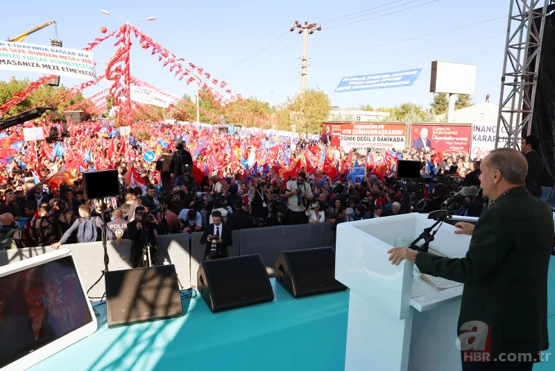 Başkan Recep Tayyip Erdoğan Diyarbakır'da! Diyarbakır'dan 6'lı masaya pankartlı gönderme 12