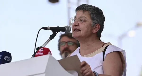 1673360000114.jpg TSK'ya iftira atan Şebnem Korur Fincancı'nın Başkanlığını yaptığı TTB yönetiminin düşürülmesi talebiyle açılan davanın görülmesine başlandı - 4