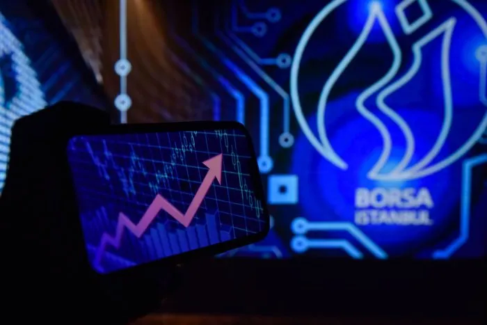 borsa-istanbulda-tarihi-zirve-11-bin-puan-psikolojik-siniri-asildi-1716280294499.jpg