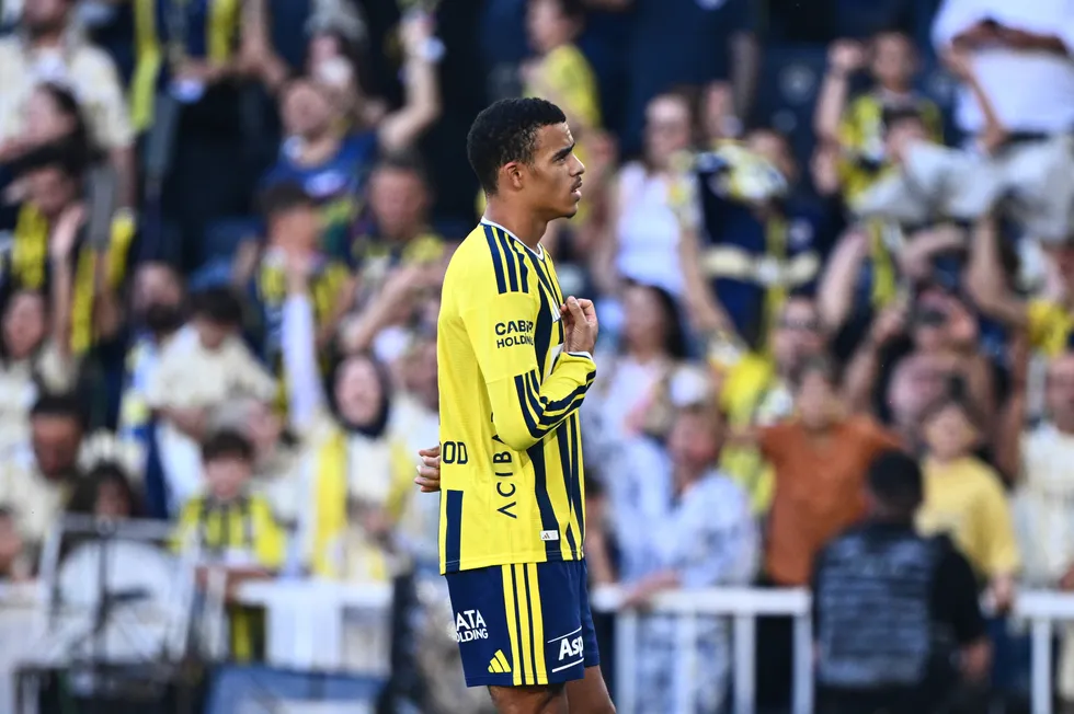 Trendyol Süper Lig'de 6. hafta: Fenerbahçe sahasında Eyüpspor'u konuk ediyor - 6