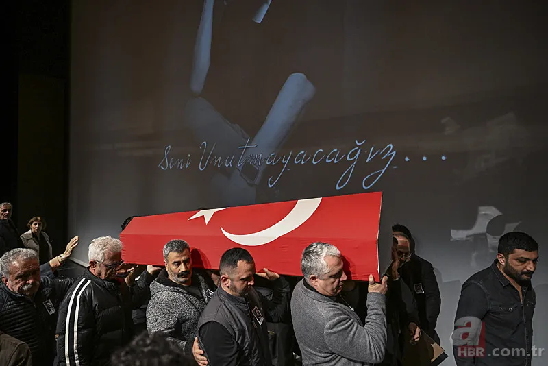 'Büyük Hilmi'ye veda! Şinasi Yurtsever son yolculuğuna uğurlandı 15