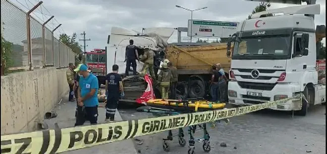 İstanbul Çekmeköy’de feci kaza: Hafriyat kamyonları çarpıştı