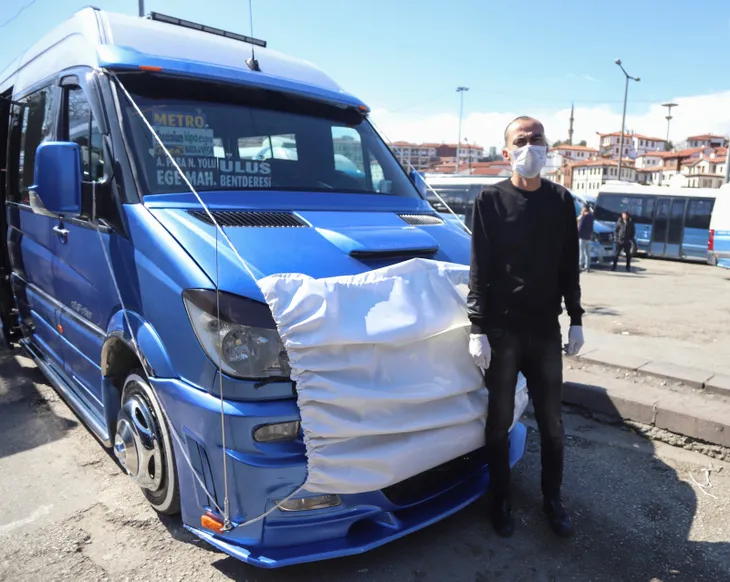 1584536108075.jpg Koronavirüse karşı dolmuşuna maske takan Ankaralı - 2
