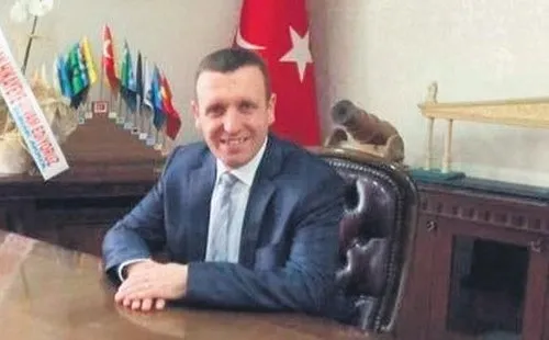 CHP’li Torbalı’da skandallar bitmiyor! Başkan İsmail Uygur milyonluk araba aldı, şoföre süper yetki verdi