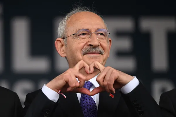 Kılıçdaroğlu'ndan terörü öven Muharrem Erkek'e bakanlık ödülü - 1