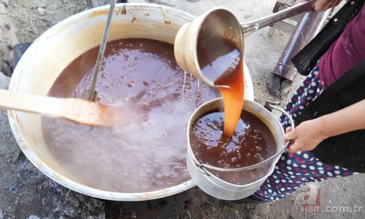 Yılda 1 ay yapılıyor! Yiyen bir daha istiyor taleplere yetişemiyor: Kilosu 300 TL 1